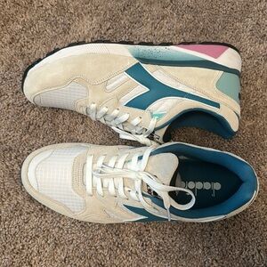 Diadora sneakers